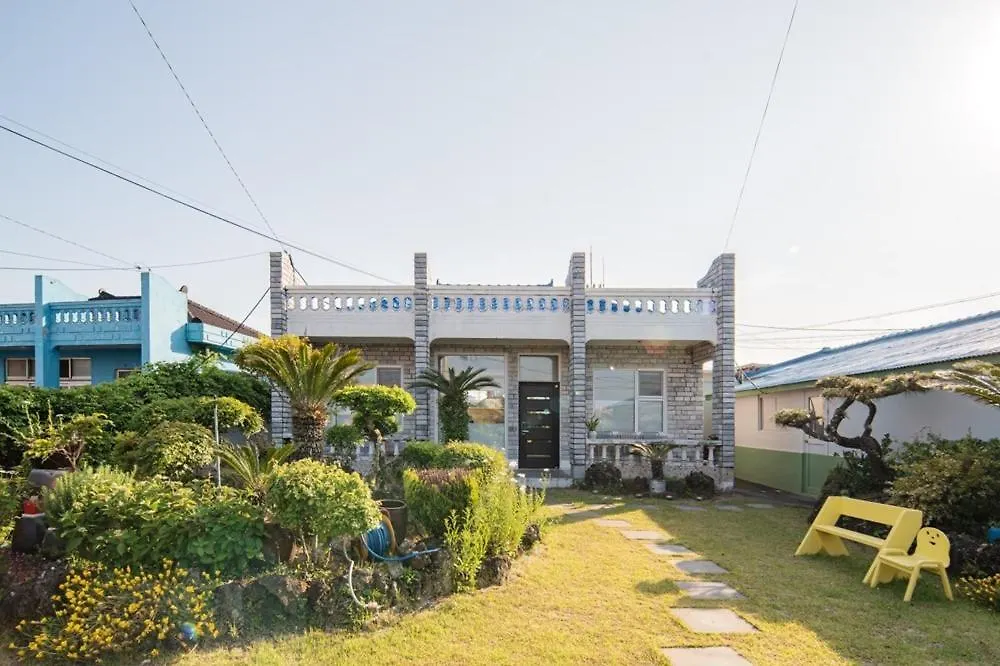 Jeju Mullitdokchae Pool Villa Guest house